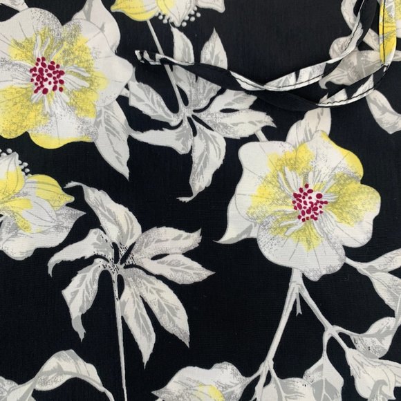 Mercer & Madison Floral Sleeveless Top Medium Black Gray Yellow‎ Lightweight - Picture 3 of 11